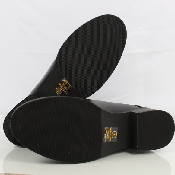 Black faux leather Chelsea Dress Short Boot - Picture 5 of 8